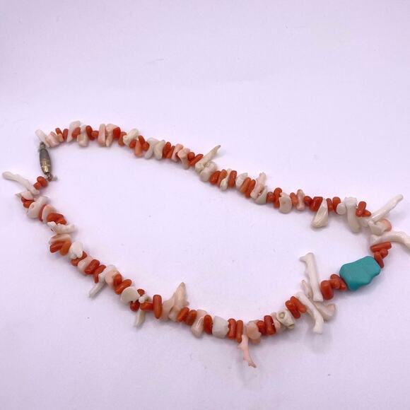 Vintage white And Pink Coral Necklace with Turquoise 16” Handmade - Picture 6 of 7